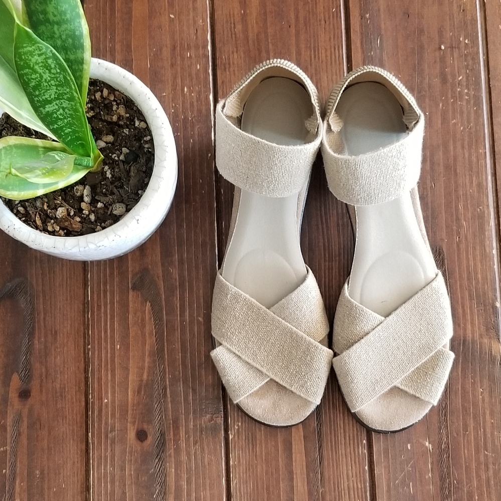 Khaki elastic peep toe sandals